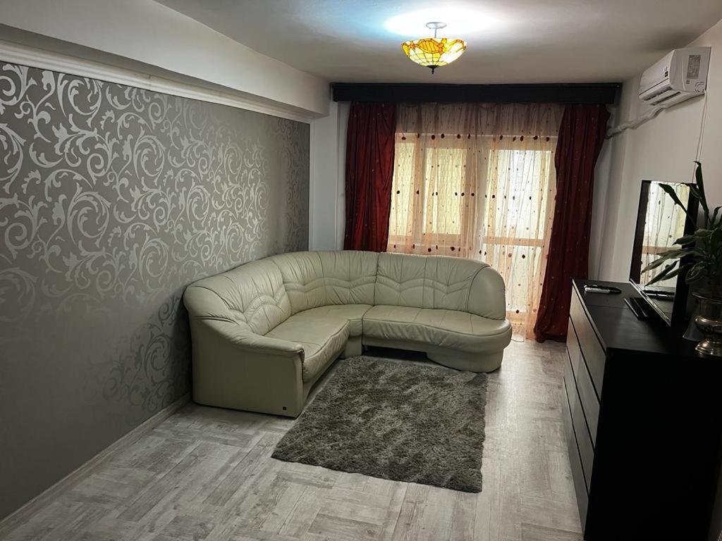 Alfredo Apartament Buzau Exterior photo