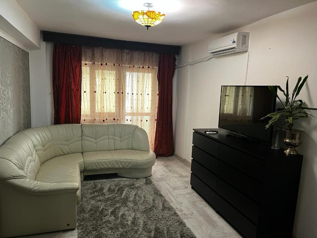 Alfredo Apartament Buzau Exterior photo